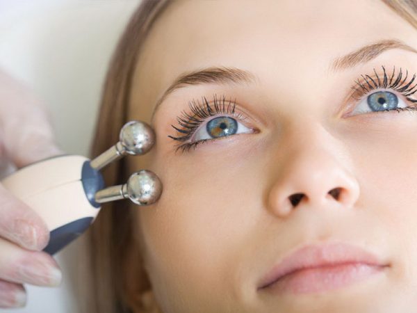 Микротоковая терапия для кожи вокруг глаз