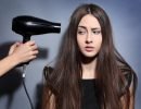 девушка с феном для волос Polaris фото