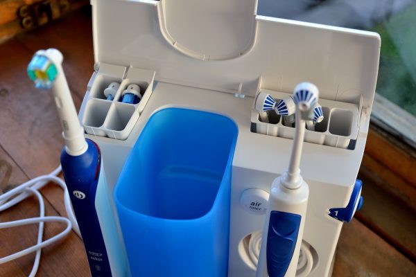 Отсеки для хранения насадок зубного центра